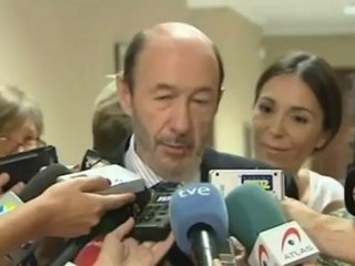Rubalcaba: "Los recortes son inaceptables y económicamente desastrosos"