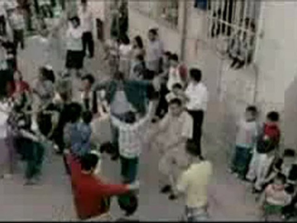 Ne kara kaşına ne kara gözüne