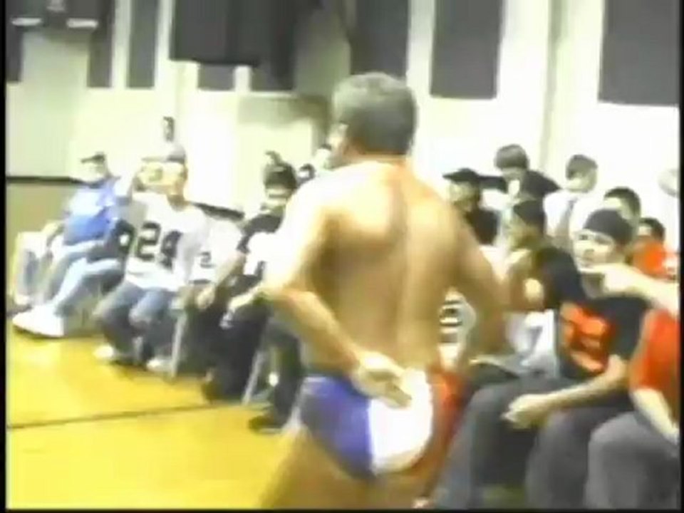 Greg "The Hammer" Valentine vs L'Emperuer 10/1/05