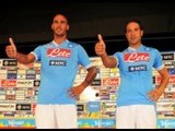 Dimaro (TN) - Le nuove magliette del Calcio Napoli (18.07.12)