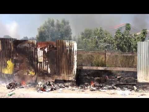 Aversa - Incendio nella zona del mercato (17.07.12)