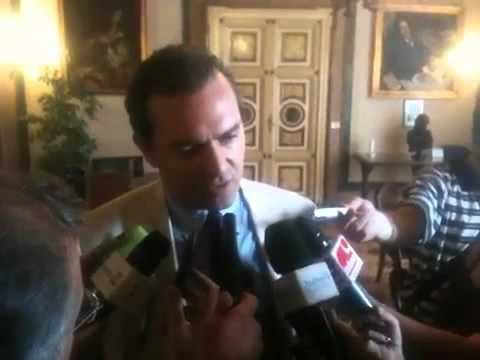 Napoli - Luigi de Magistris, nessuna emergenza blatte (12.07.12)