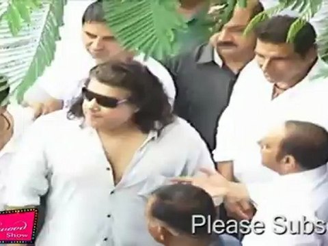 Dimple Kapadia and Rinki Khanna Farewell to Rajesh Khanna