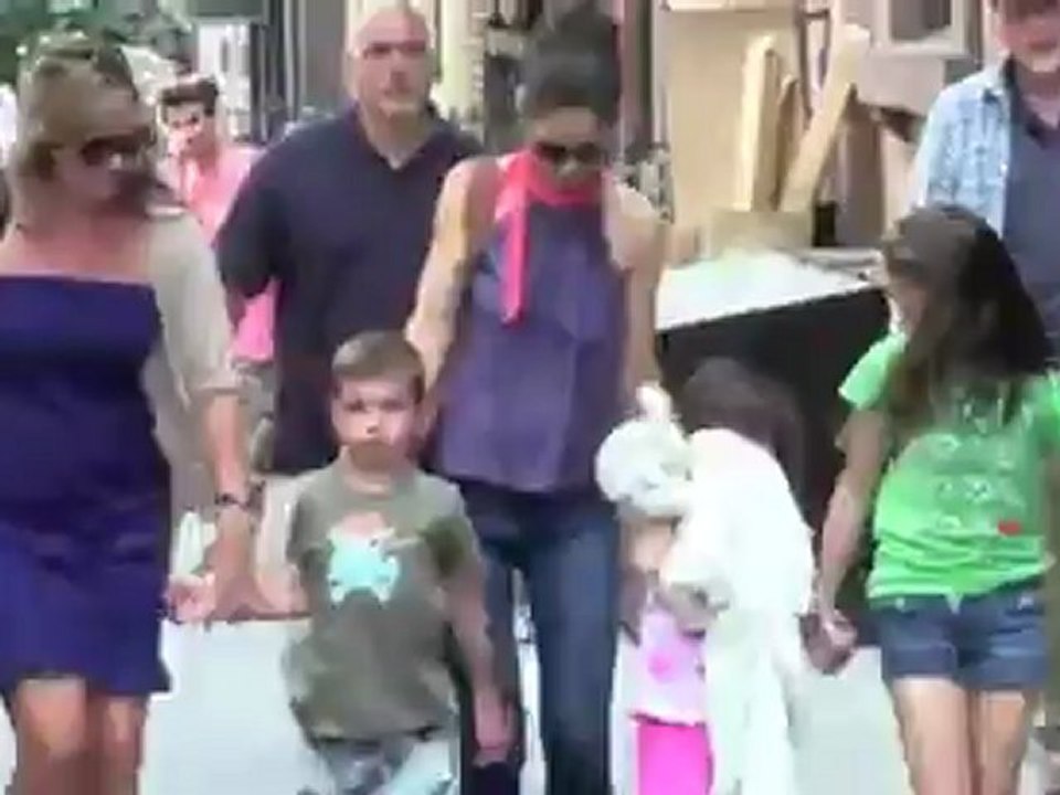 Katie Holmes Heads to Broadway