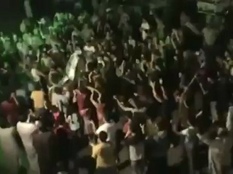 Syria فري برس حماه المحتلة مسائيه رااائعه من ابطال حي التعاونيه 19 7 2012 ج1 Hama