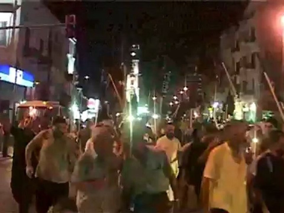 Syria فري برس طرابلس الشام ابتهاجاً بمقتل كلاب  نظام البعث  18 7 2012 Libanon