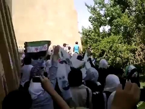 Syria فري برس حلب جامعة حلب كلية العمارة مظاهرة طلابية 19 7 2012 Aleppo