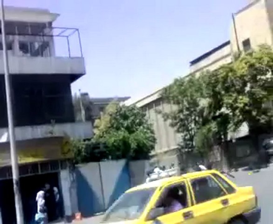 Syria فري برس دمشق تصاعد أعمدة الدخان من حي القابون   الكراج الشمالي 18 7 2012 Damascus