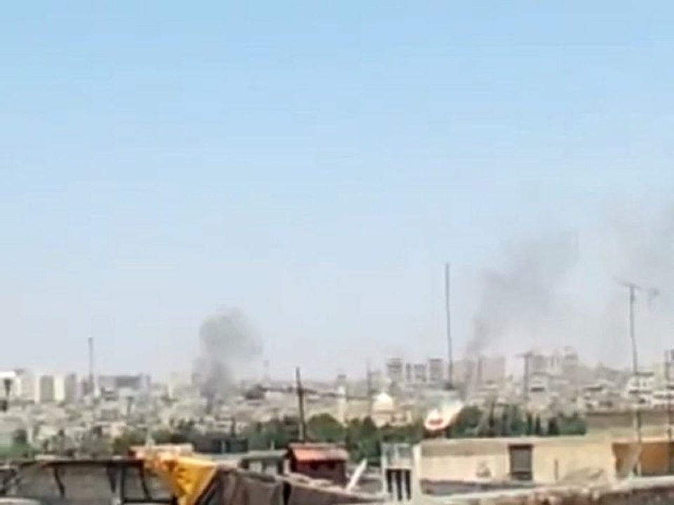 Syria فري برس حماه  المحتلة قصف مدفعي يستهدف حي طريق حلب وحي الحميديه  16 7 2012 Hama