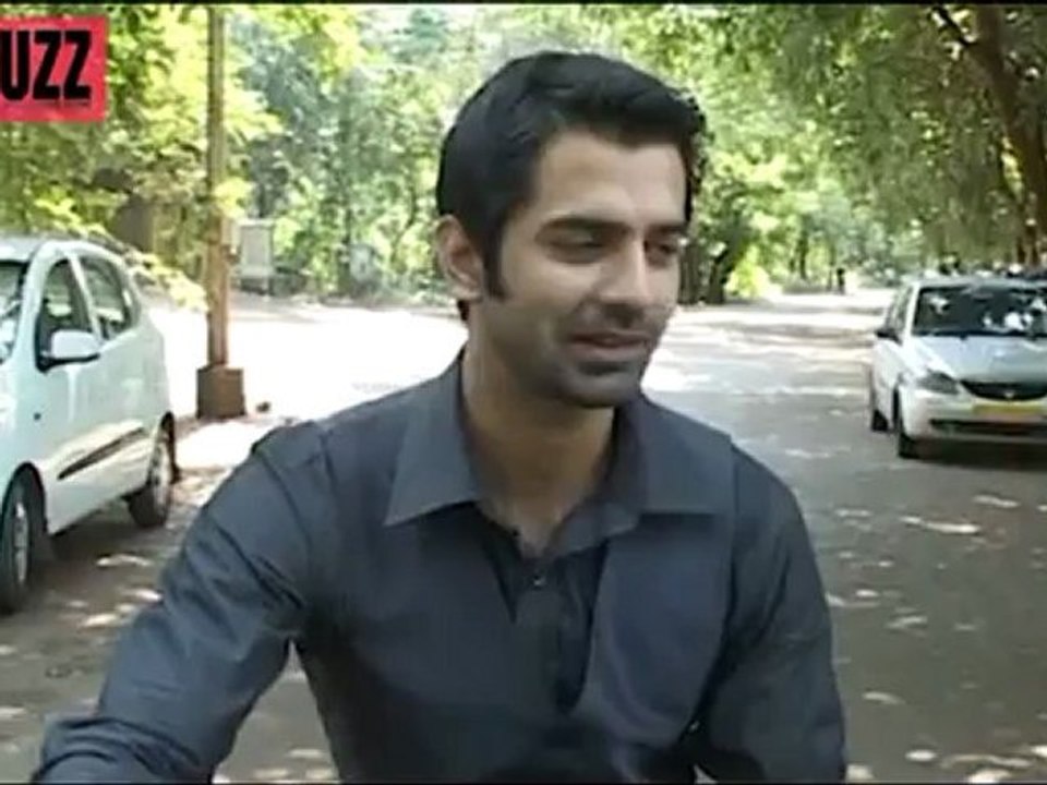 Arnav aka Barun Sobti's PERSONAL SLAM BOOK for FANS of Iss Pyaar Ko Kya Naam Doon 19th July 2012