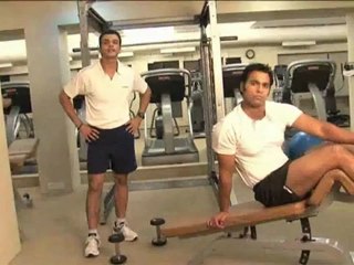 WorkOut ShortCuts: Home Chest Workout