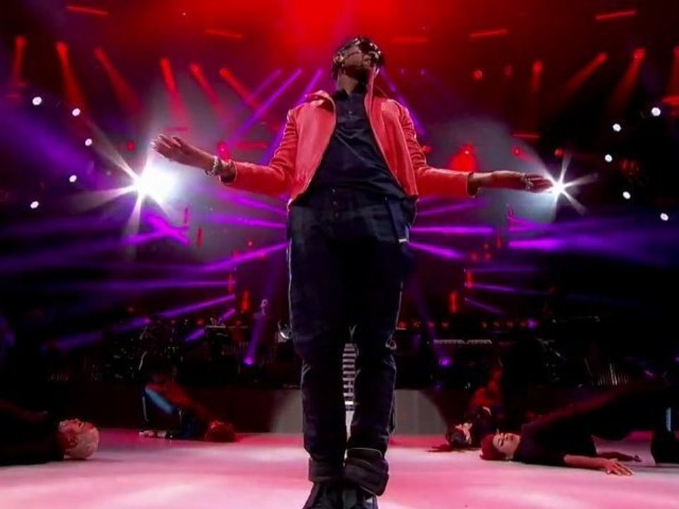 Usher - OMG (Amex UNSTAGED)