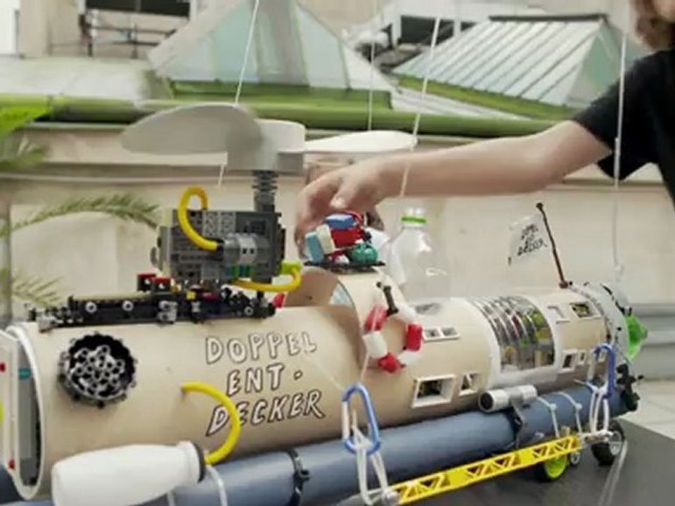 OMV 'Doppelentdecker' TV Commercial