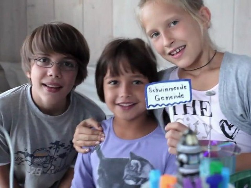 OMV 'Schwimmende Gemeinde' TV Commercial