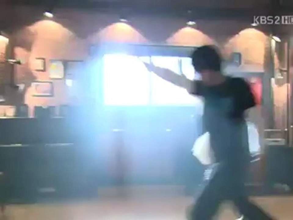 Suzy and Soohyun - Dance Scene