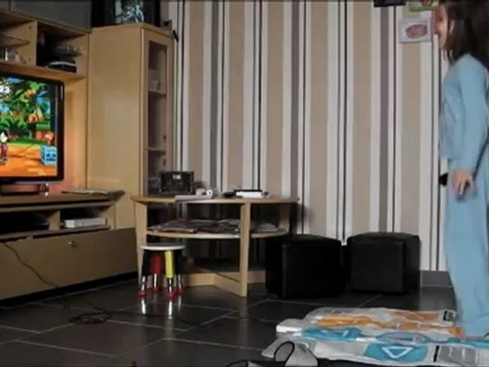 Chloé - Corde à sauter WII