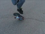 G tricks : Comment faire le Shove-it et Pop Shove-It (Fakie inclu)