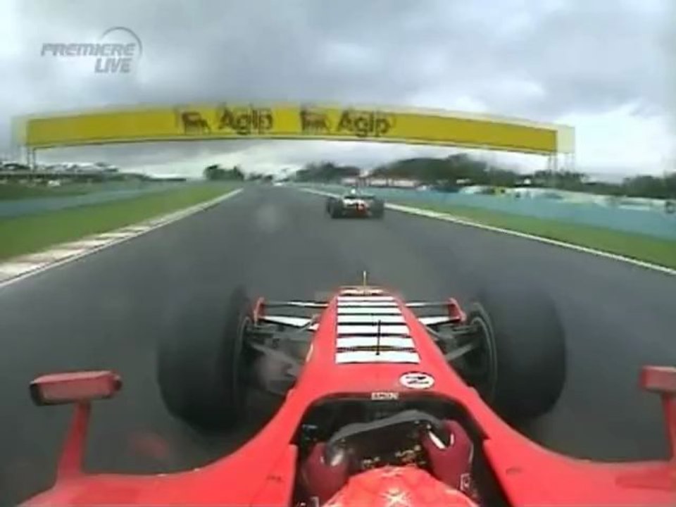 F1 2006 - R13 - Michael Schumacher onboard overtakes Heidfeld Hungaroring