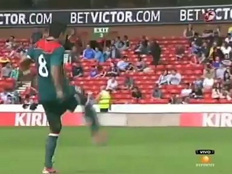 Il jongle avec son chewing gum