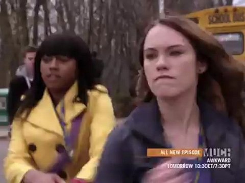 Degrassi S12E03 Gives you hell/ Walking on broken glass part 1