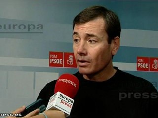 Gómez: "El PP recorta en derechos y libertades"