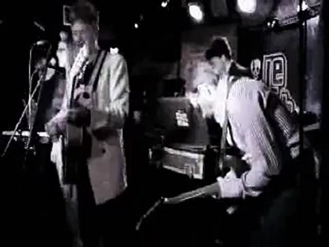 X RAY POP KLUB PARIS JUIN 2012 joue CA TOURNE CA TOURNE