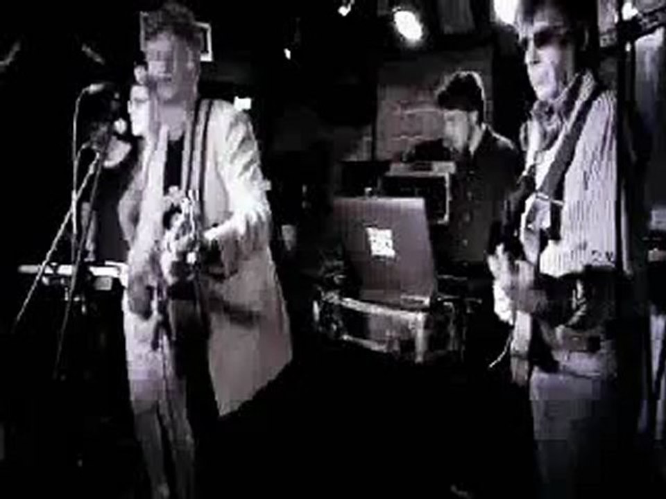 X RAY POP KLUB PARIS JUIN 2012 joue EL GATO