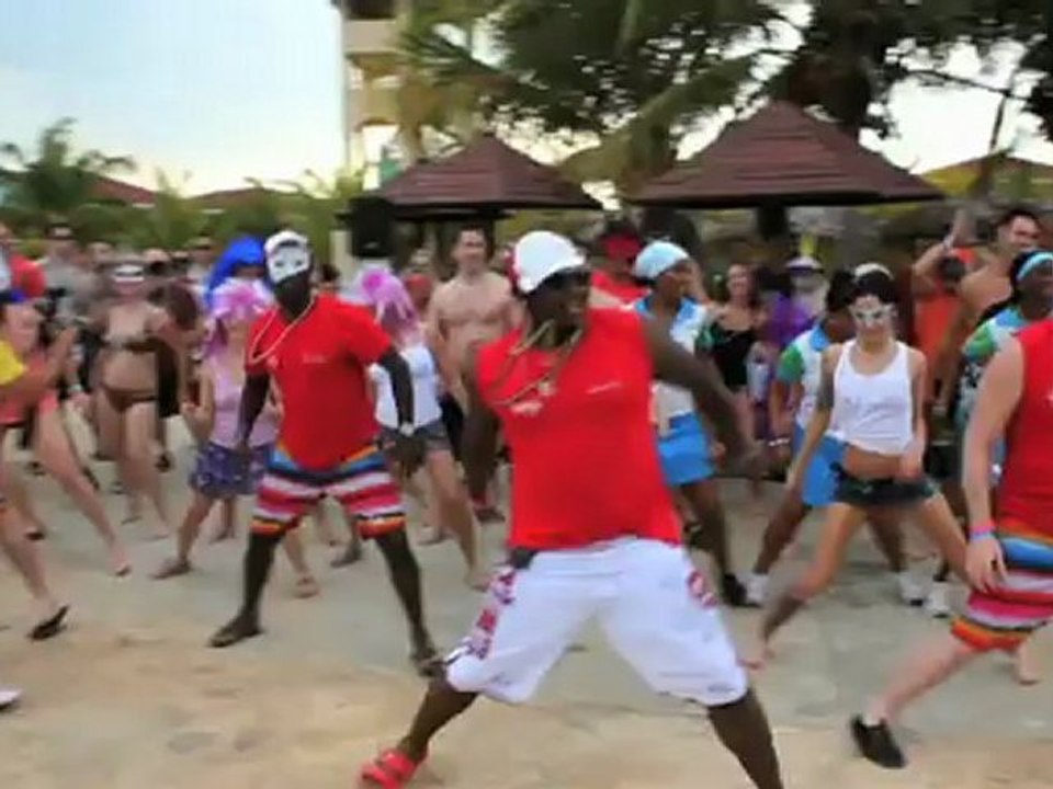 MEXIQUE (RIVIERA MAYA; DJ PUPPA SACHA & MC STEVY JAY)