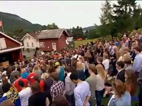 Norway remembers victims of massacre a year on