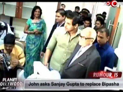 John doesn't want to share screen space with Bipasha