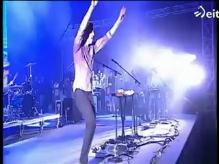 Live, Cut Copy: Hearts on fire