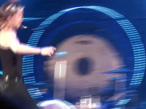 Julien Doré - Brive Plage 2012 - Intermède au piano