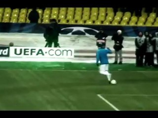 Cristiano Ronaldo - Freestyle Show