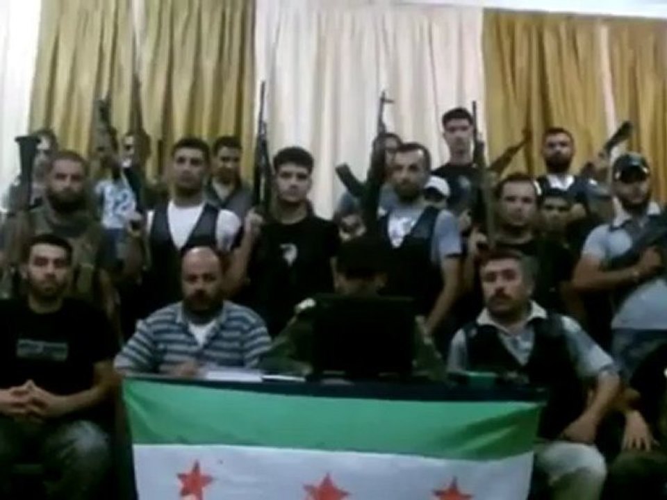 Syria فري برس درعا   النقيب علي الحوراني يعلن تشكيل سرية عطالله شقير  23 7 2012 Daraa