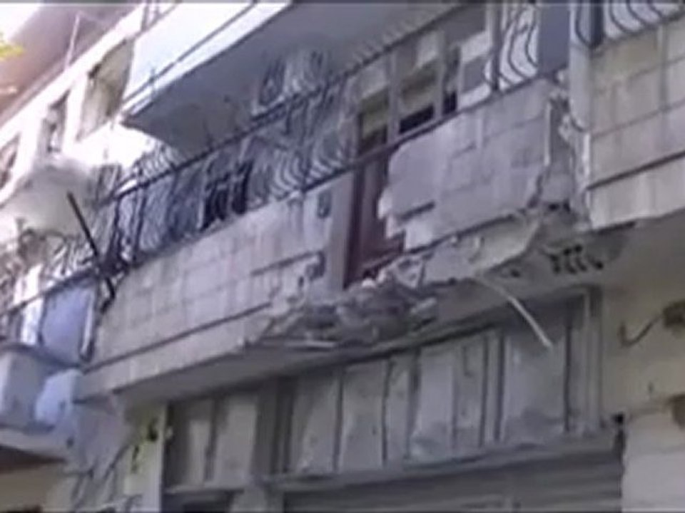 Syria فري برس حمص حي جورة الشياح آثار القصف الهمجي على الحي 23 7 2012 Homs