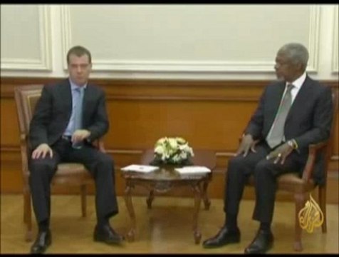 عنان يبحث مع مدفيدف سبل حل الأزمة السورية