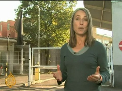 Hungary authorities blamed for red sludge spill