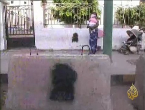 ميقاتي يتدخل لإطلاق ناشطين تضامنا مع الثورة السورية