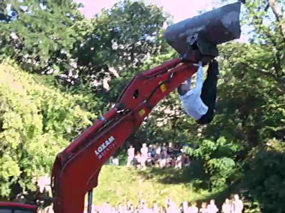 BEAU GESTE Dance with Machine "L'apprentissage de l'envol"