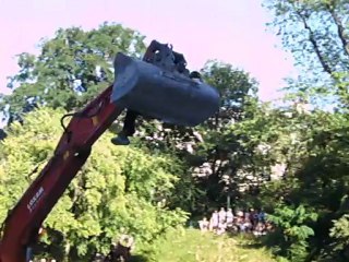 BEAU GESTE Dance with Machine "L'amitié scellée"