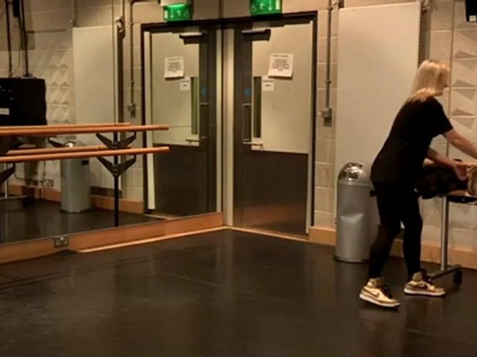How To Scooby Doo (Locking)