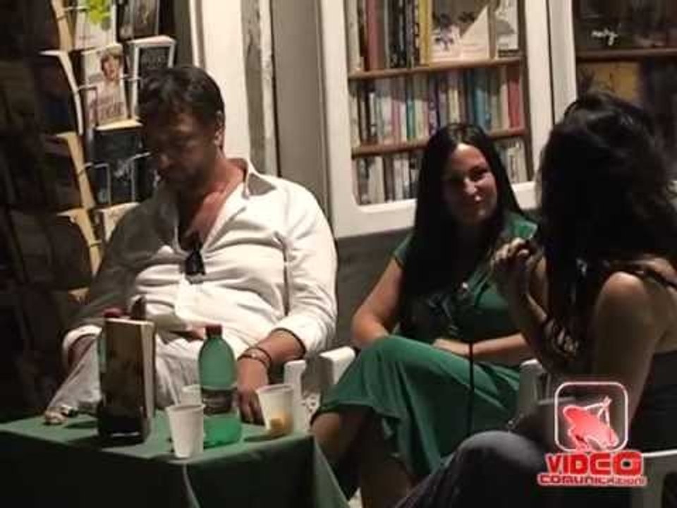 Napoli - "A volo d'angelo", la storia di un viaggio allegorico (23.07.12)