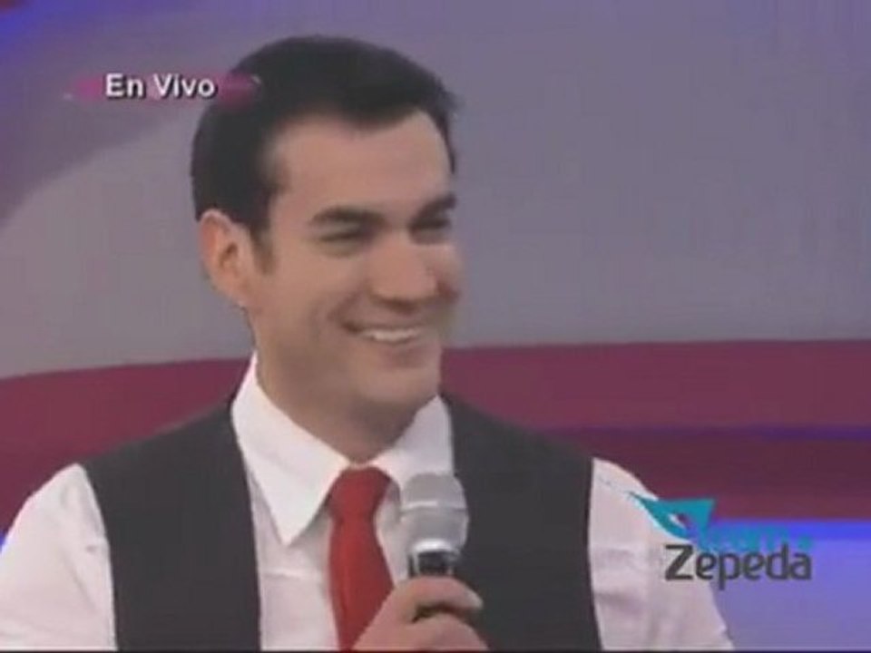 David Zepeda @davidzepeda1 y Angelique Boyer en el programa Laura
