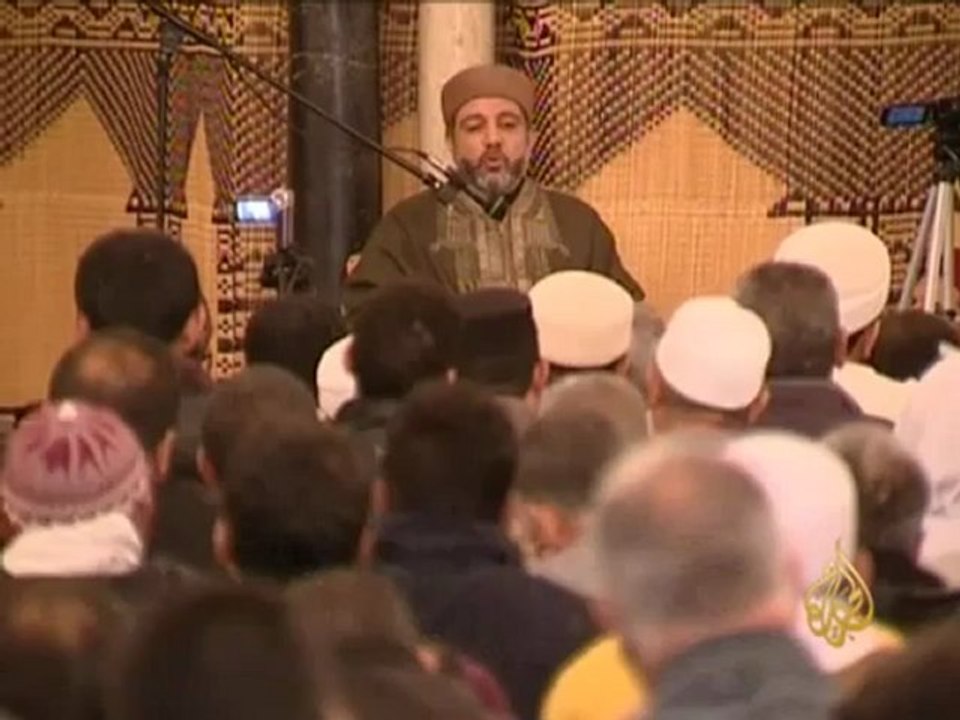 المطالبة بتحييد المساجد في تونس