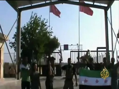 سيطرة الجيش السوري الحر على معبر حدودي مع تركيا