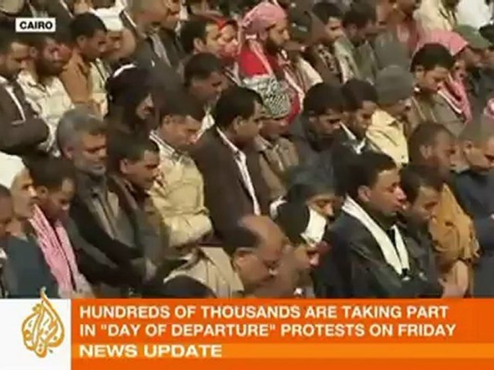 Tahrir Square echoes with 'Go Mubarak'