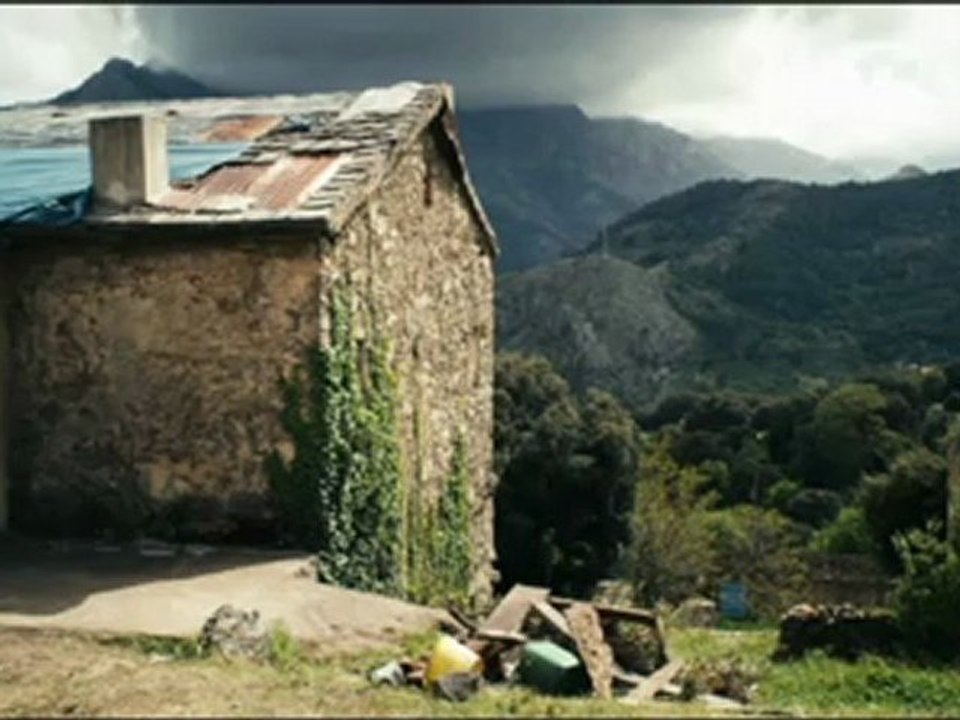 AU CUL DU LOUP - Bande-annonce VF