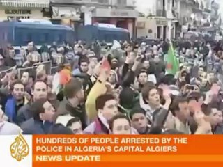 Algeria's police crack down on protesters
