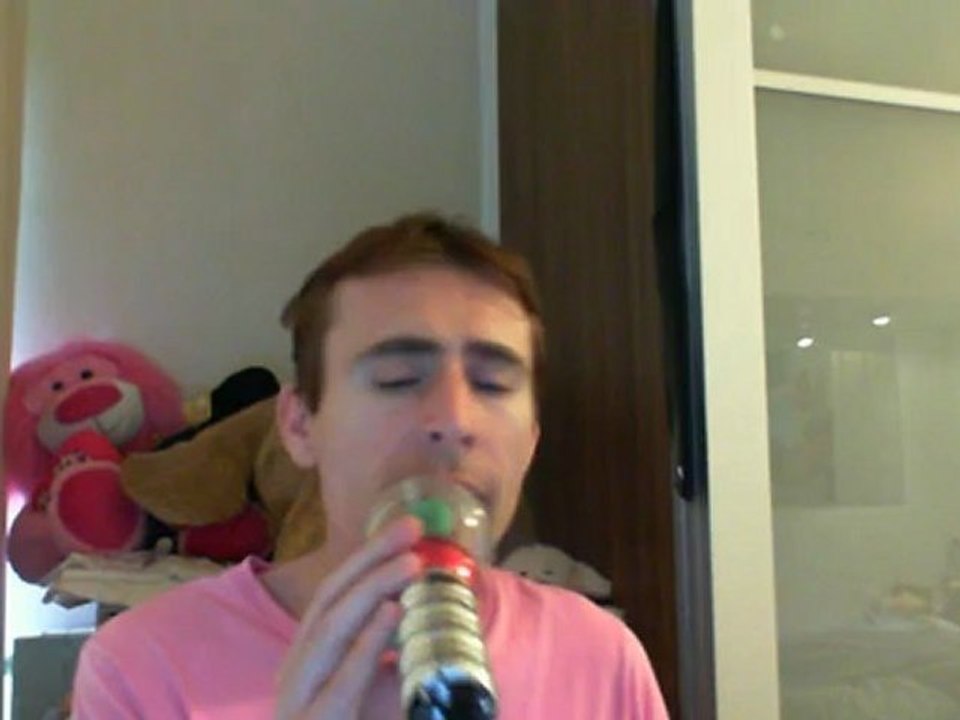 Wiwi égratigne "try sleeping with a broken heart" d'Alicia Keys