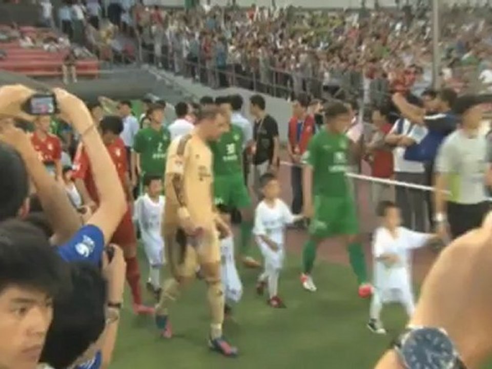 Die Bayern verhauen Bejing Guoan